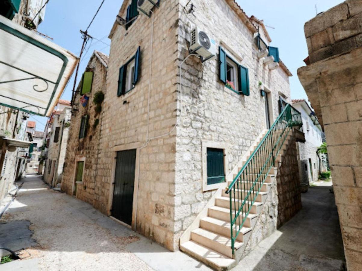 Guesthouse Ana Trogir Old Town Bagian luar foto