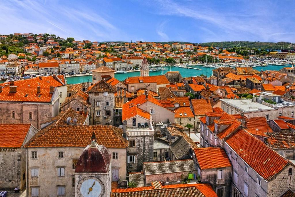 Guesthouse Ana Trogir Old Town Bagian luar foto