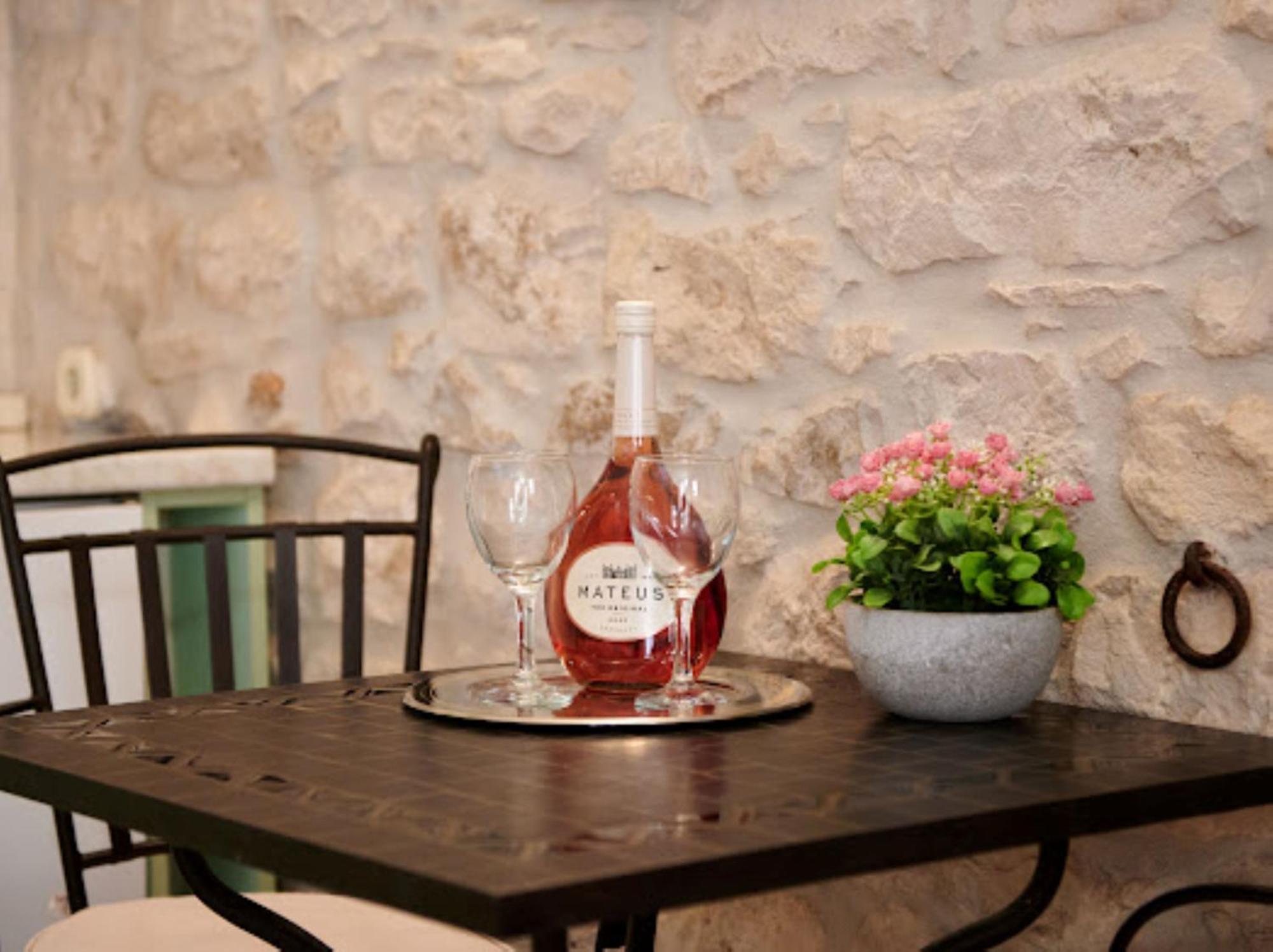 Guesthouse Ana Trogir Old Town Bagian luar foto