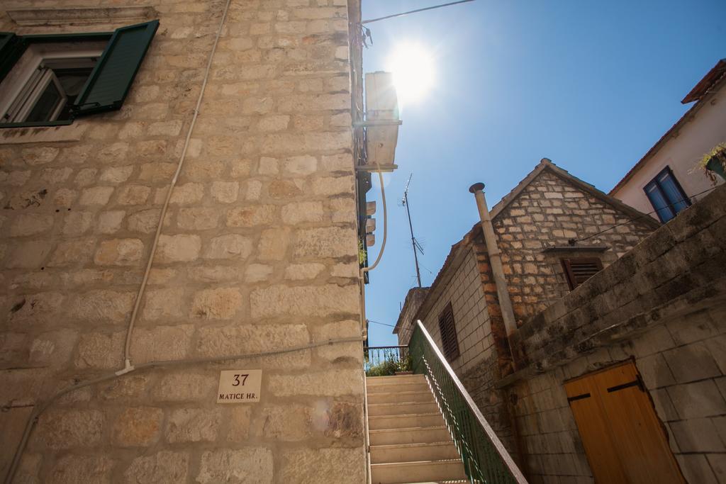Guesthouse Ana Trogir Old Town Bagian luar foto